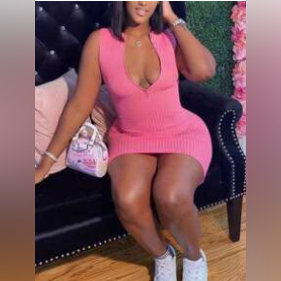 Dresses & Skirts - New Pink Ribbed Bodycon Dress- Size XL